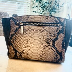 Micheal kors bag - looks new brow snake print